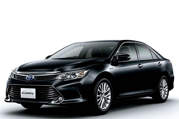 Toyota Camry facelift launched at Rs 28.80 lakh